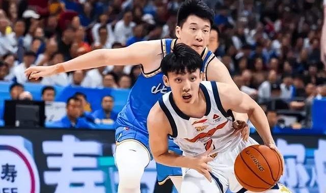 广东男篮出局，揪出4大低迷之人，杜锋若留任，赶紧把他们送走吧