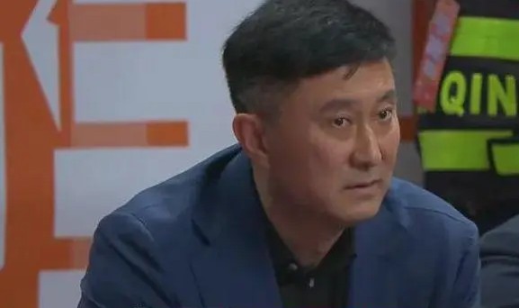 乐鱼体育app下载-3连败收官+队史首次遭福建单季双杀，球迷：这是冠军教头的水平？