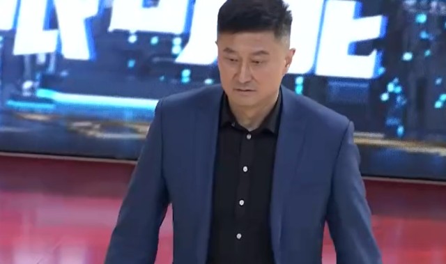乐鱼体育登录入口-不可思议！广东队3分球20中1，半场输上海26分 杜锋暴跳如雷