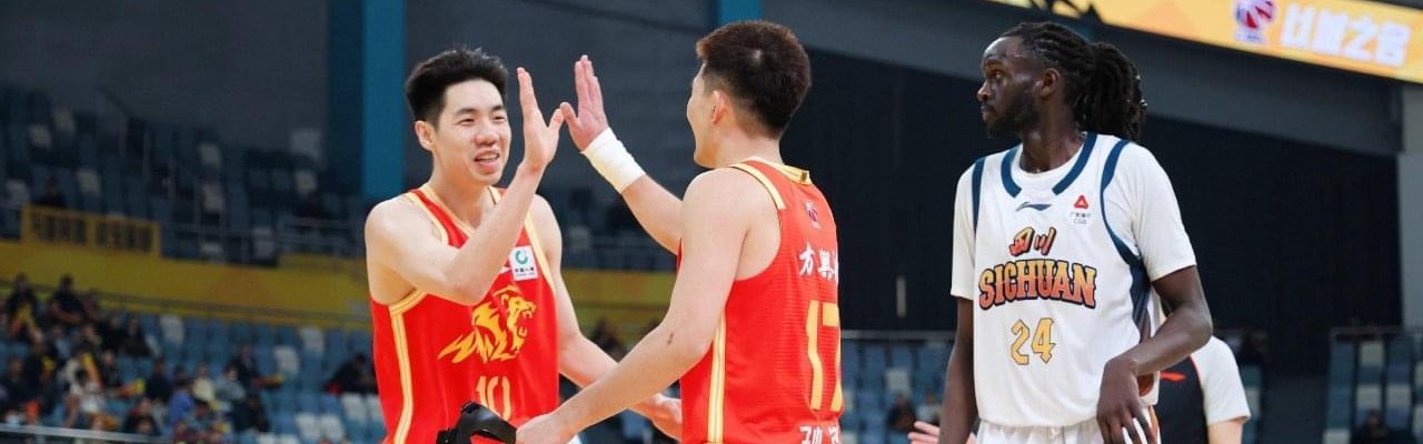 乐鱼体育app下载-浙江广厦送四川男篮15连败，杜锋和张庆鹏谁的帅位更摇摇欲坠？